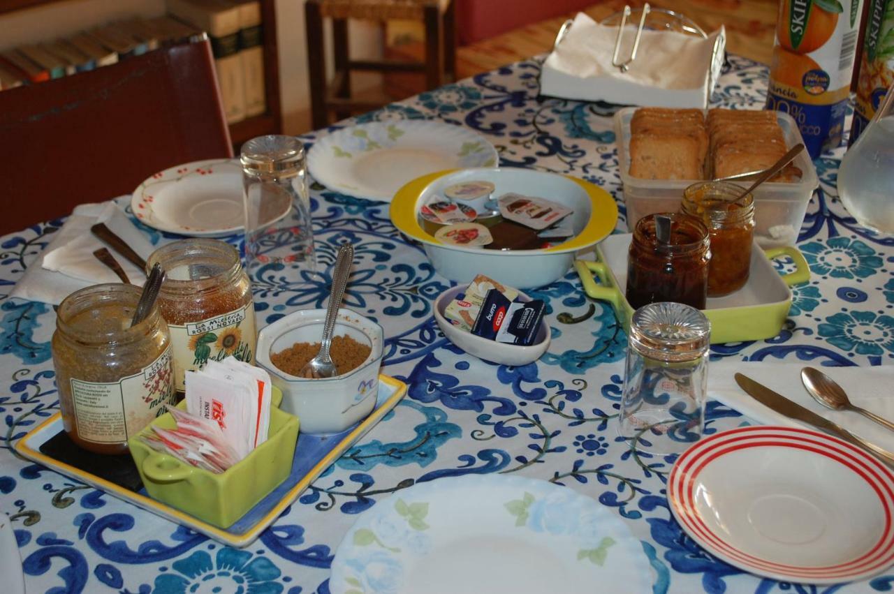 Bed and Breakfast Il Pino Vetulonia Экстерьер фото